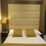 Glendale Hyde Park Hotel