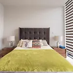Luxury En-Suite Double Room/ W Roof Terrace & Netflix