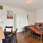 Tower Bridge Accommodations - 8