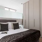 Stylish Modern 1BR in Covent Garden