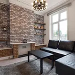 89 Mayes Road