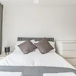 Beautiful Apartment Canary Wharf
