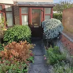 Elegant House 10 Minutes Walk To Wembley Stadium