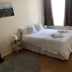 Splendid 2 Bedroom Apartment In Shepherd\'S Bush