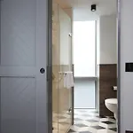 South Point Suites