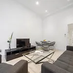 Stylish Apartments Near Central London