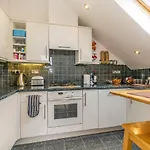 Trendy Studio, Maida Hill - Sk