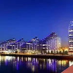 Battersea Reach Luxury Riverside Apartment