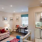The London Agent Pimlico King Bed