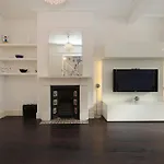 Veeve - Burnfoot Avenue Vr