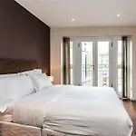 Native Hoxton