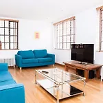 4 Bedroom Flat Near London Eye