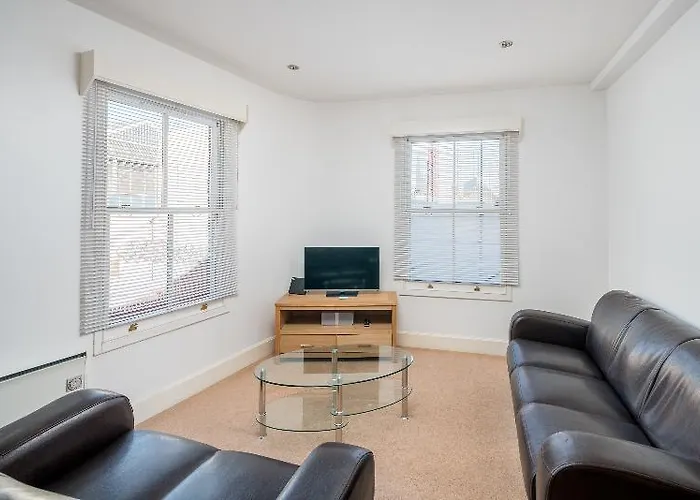 Oyo Home 127 Lower Marsh