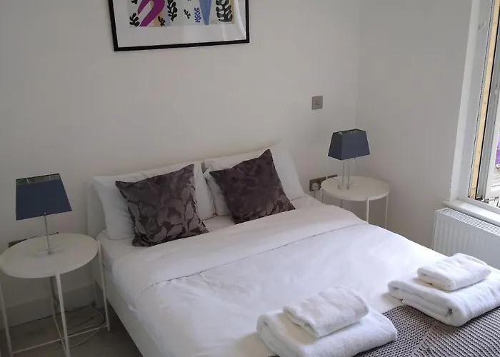 Modern 2 Bed Flat In Maida Hill Near Kensal Town In For Up To 4 People - 9Mins To Tube Station