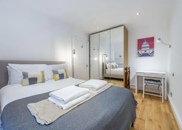 Sophisticated 1Br Apartment 10Mins From Regents Park