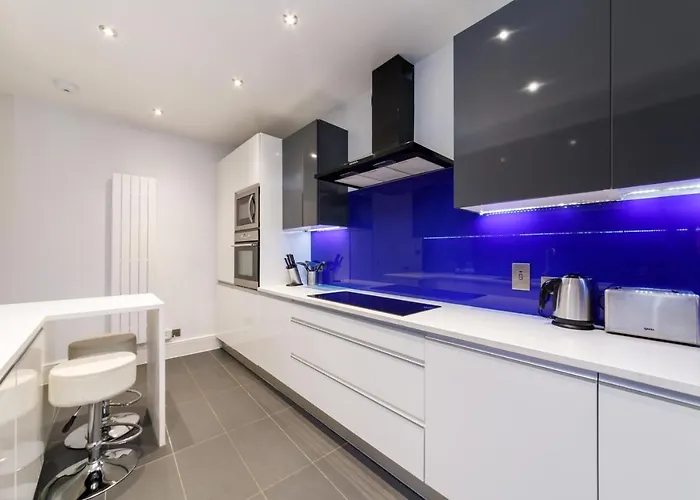 Garrick Mansions By Aeria Apartments