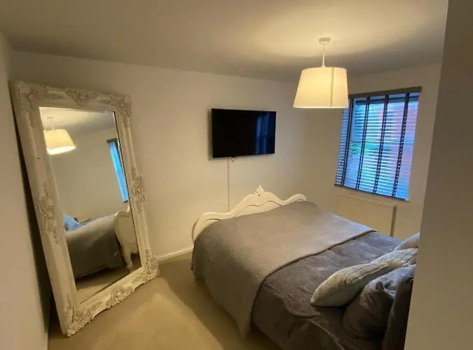 Luxurious Camden Apartment