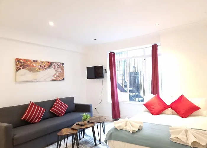 F23-Spacious Studio Fits 4 Near Paddington