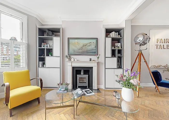 Veeve - Clapham Fairytale