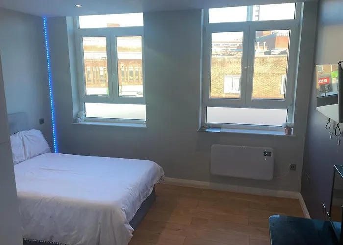 Godson Studio Apartment01