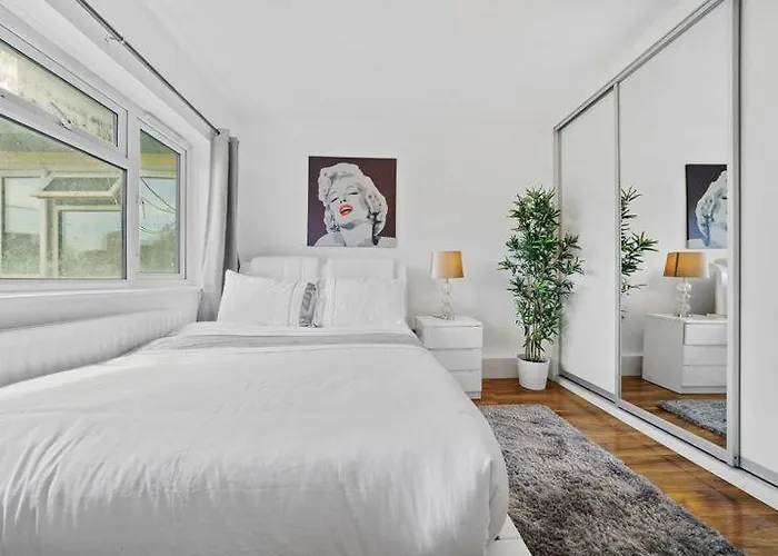 Trinity Large 3 Bed Apartment By Tower Bridge London Bridge