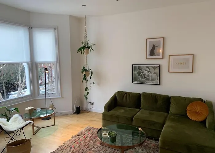Lovely Spacious 1-Bedroom Flat In Tufnell Park Close To Central London