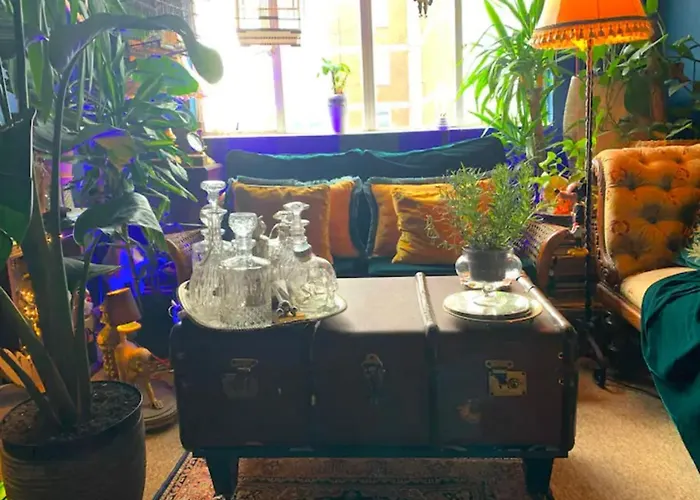 Magical Wizardry Flat In Central London