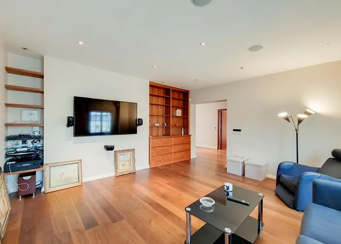 The Prince\'S Apartment