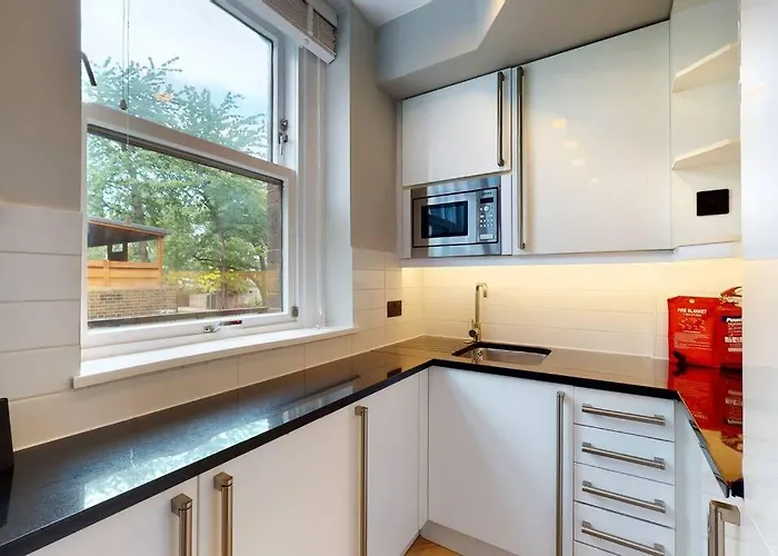 Modern 2 Bedroom Flat In Hampstead Heath