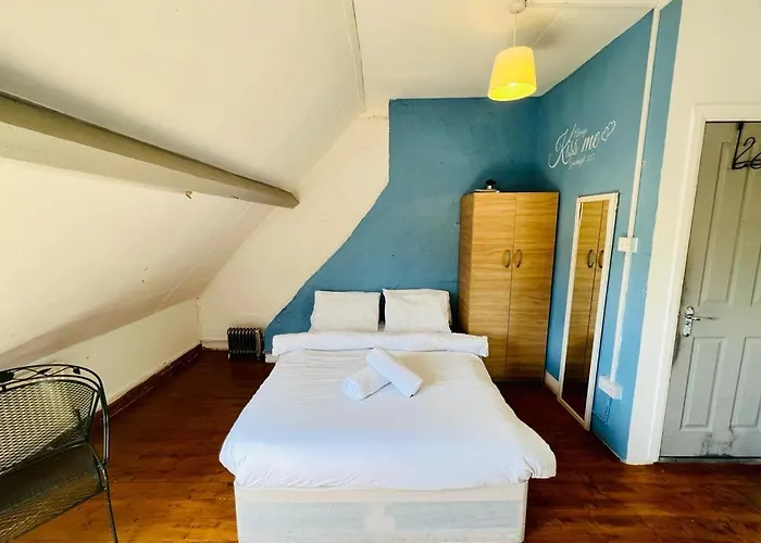 Studio Flat