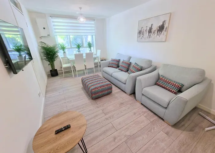 Flat In Battersea, 5 Minutes From Clapham Junction Station