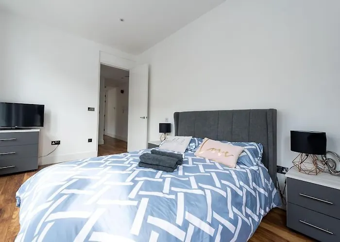 Beautiful Apartment By Hyde Park Ss2
