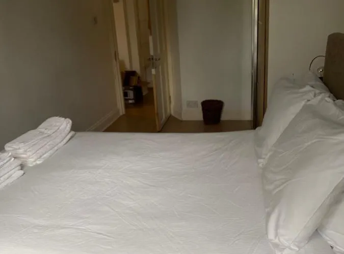 Central London Apartment Minutes From The Shard