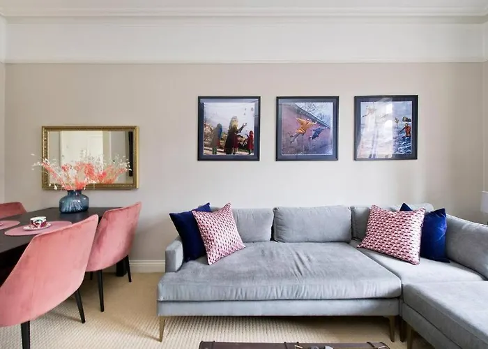Stylish London Getaway In The Heart Of The City