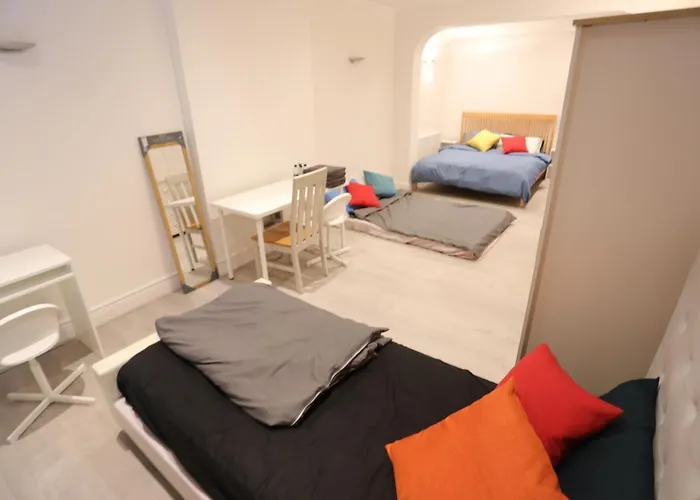 Big Size Family Room In Wembley Park