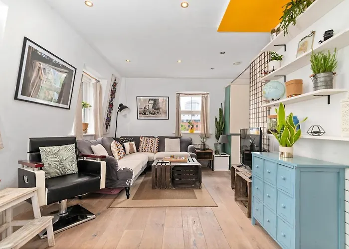 Guestready - Artsy Penthouse In Heart Of The City