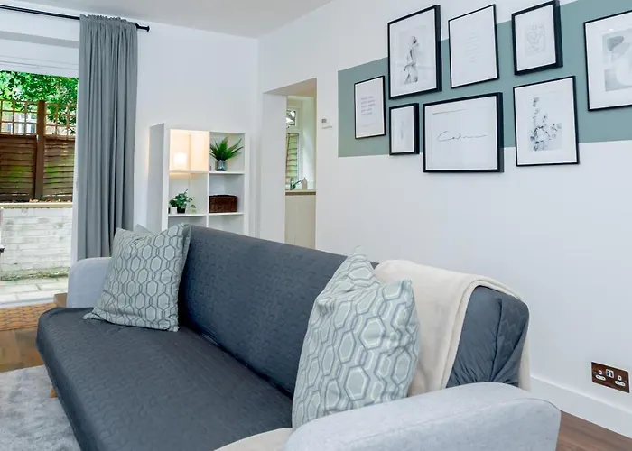 Private 2 Bedroom Apartment In West Hampstead