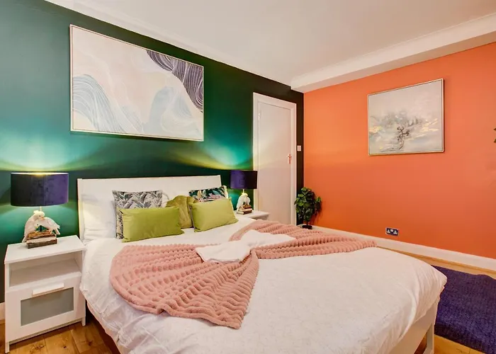 Hyde Park Private Family Apartments