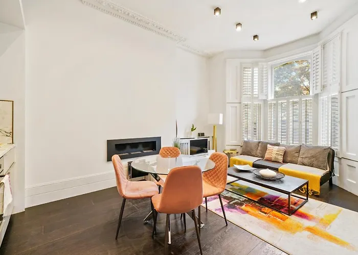 1 & 2 Bed Cosy Apartments Next To Earls Court Free Wifi