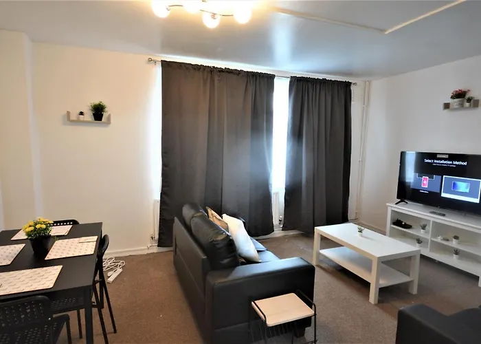 Beautiful Two Bedroom Flat In Brixton London