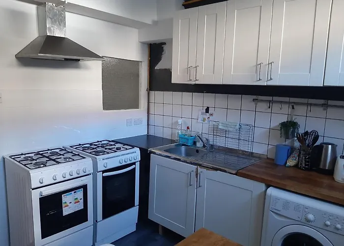Single Bedrooms With Wifi And Underbed 10
