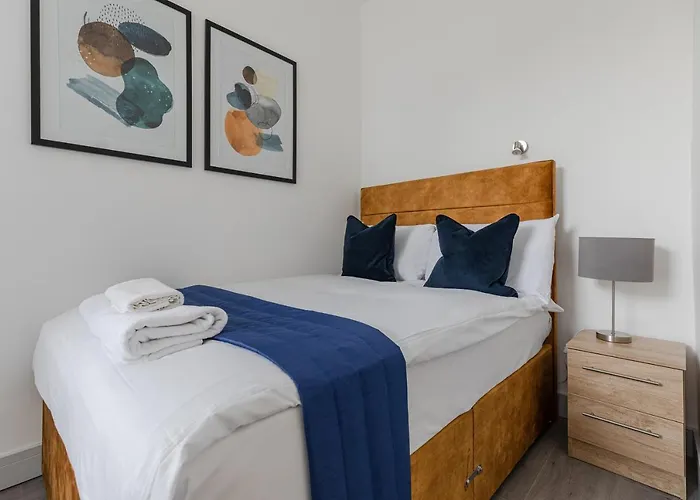 Dainty 2Bd Flat In Greater London