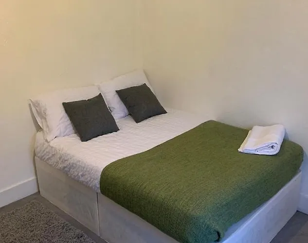 Balham, South London Spacious Guest House 3
