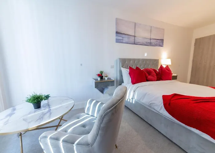 Luxury 2 Bedrooms - 2 Bathrooms - F5