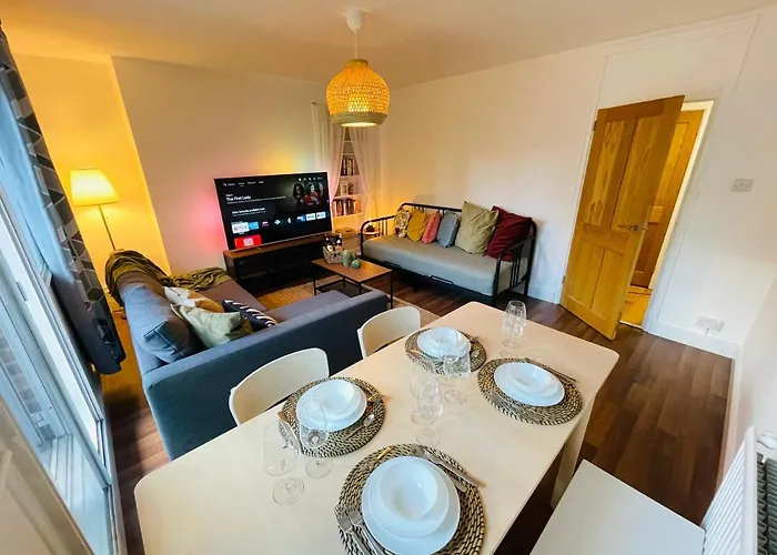 Greenwich Apartments By Sleepy