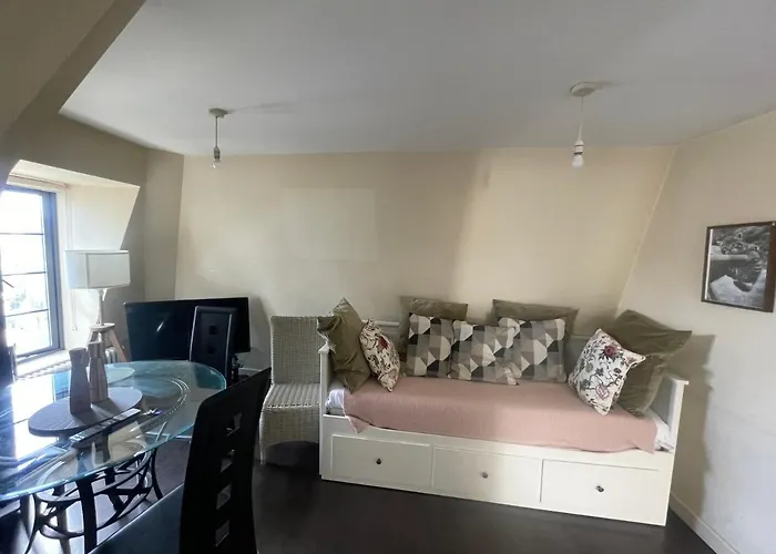 Regent Apartment