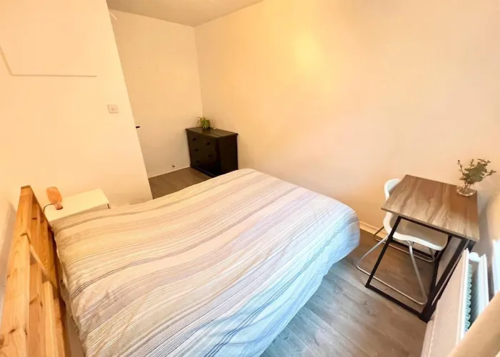 Modern Apartment In Fulham