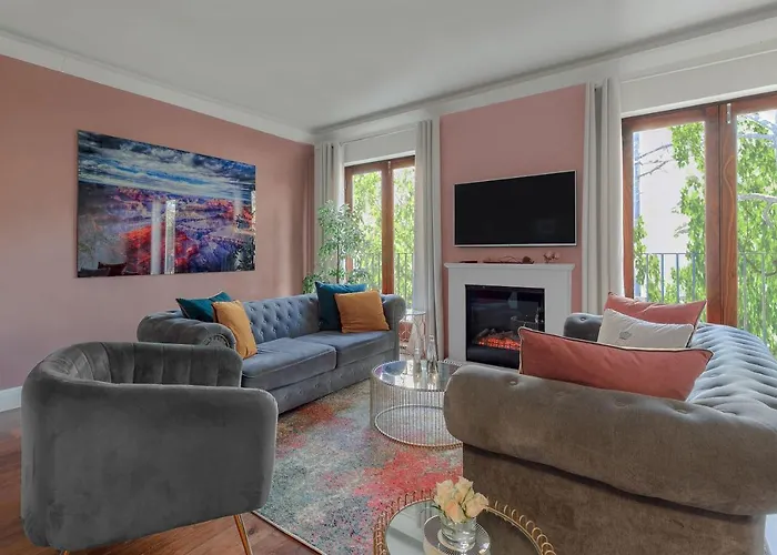 Notting Hill & Hyde Park Exclusive West-End Serene Designer Family Home 5Bed4Bath