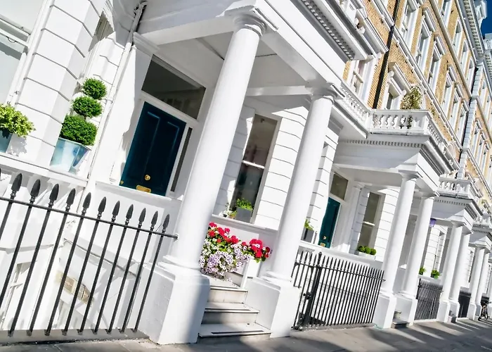Rare Knightsbridge Gem By Dena Elite Collection