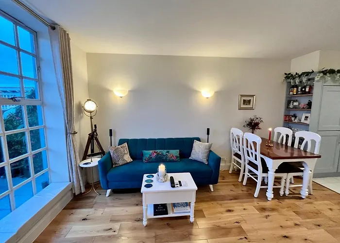 A Penthouse By Tower Bridge